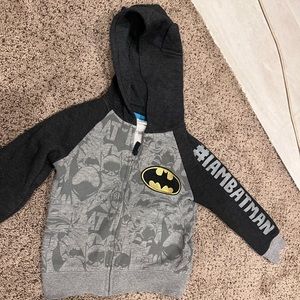 Batman sweatshirt size 5 boy